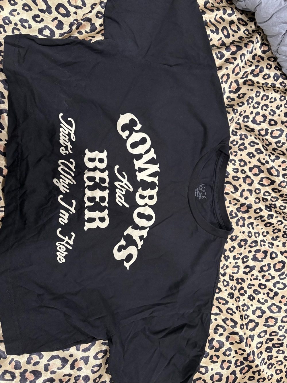 Cropped cowboys and beer tshirt size L like New